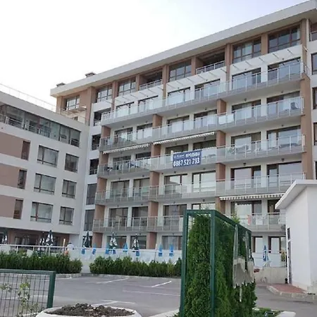 Apartment Princess Lux Near Black Sea Balchik