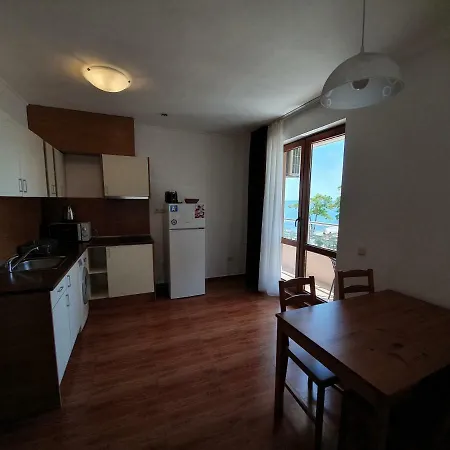 Apartment Princess Lux Near Black Sea *