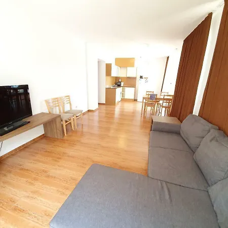Apartment Princess Lux Near Black Sea Balchik