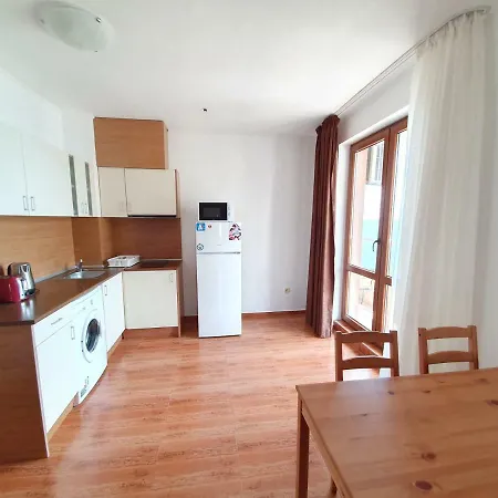 Apartment Princess Lux Near Black Sea