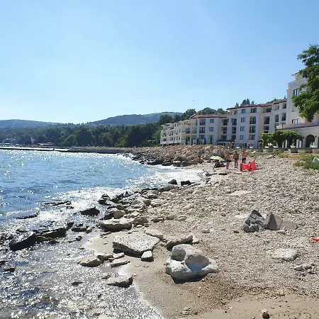 Apartment Princess Lux Near Black Sea Balchik