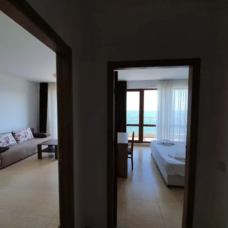 Апартаменты Princess Lux Near Black Sea Балчик